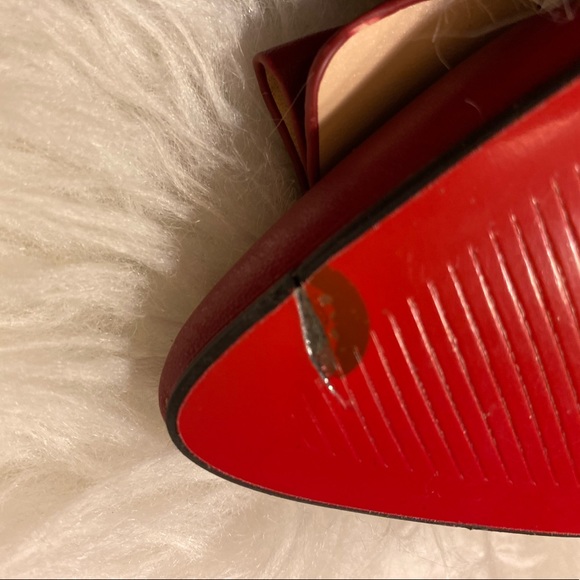 Red Short Heel Pumps👠 - Picture 7 of 8